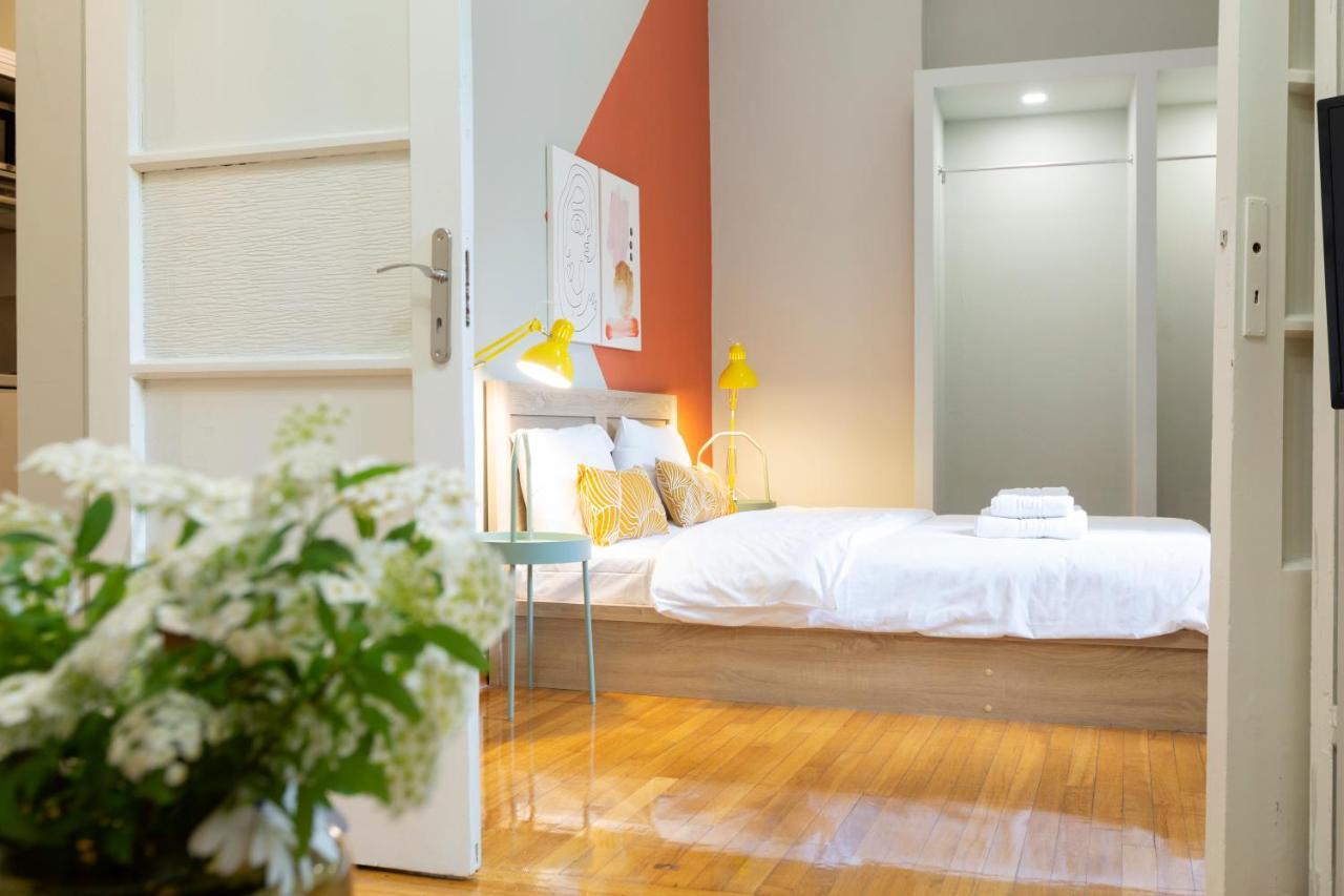 Acropolis Apartments Атина Екстериор снимка