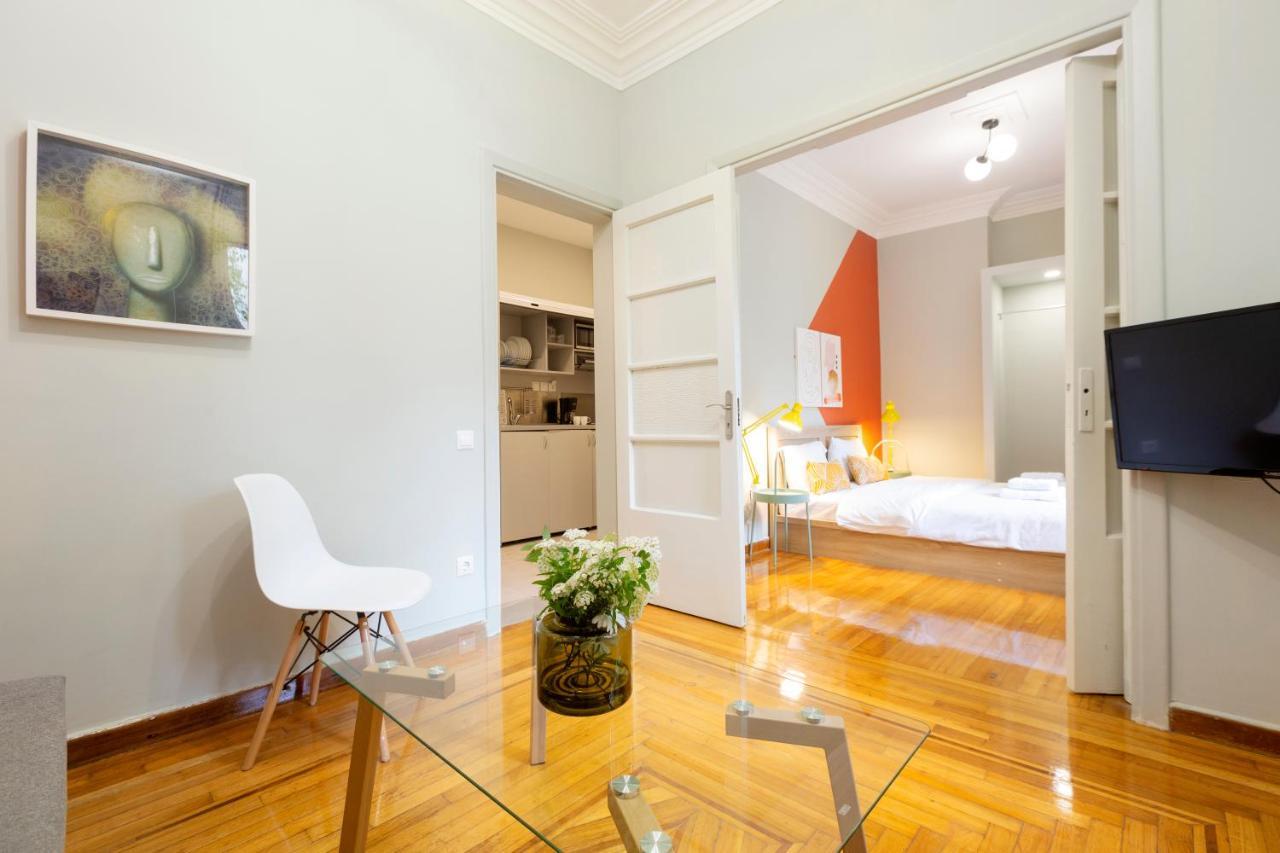 Acropolis Apartments Атина Екстериор снимка